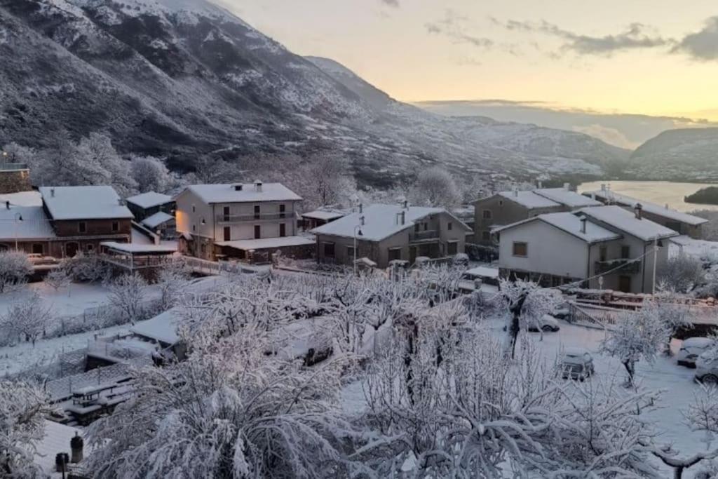 Casa Con Vista Lago, Civitella Alfedena Luaran gambar